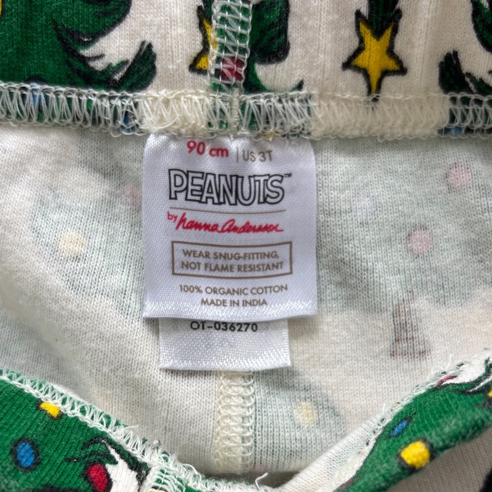 Hanna Andersson x Peanuts Christmas Kids Pajama Set - Cream and Green - Picture 2 of 9